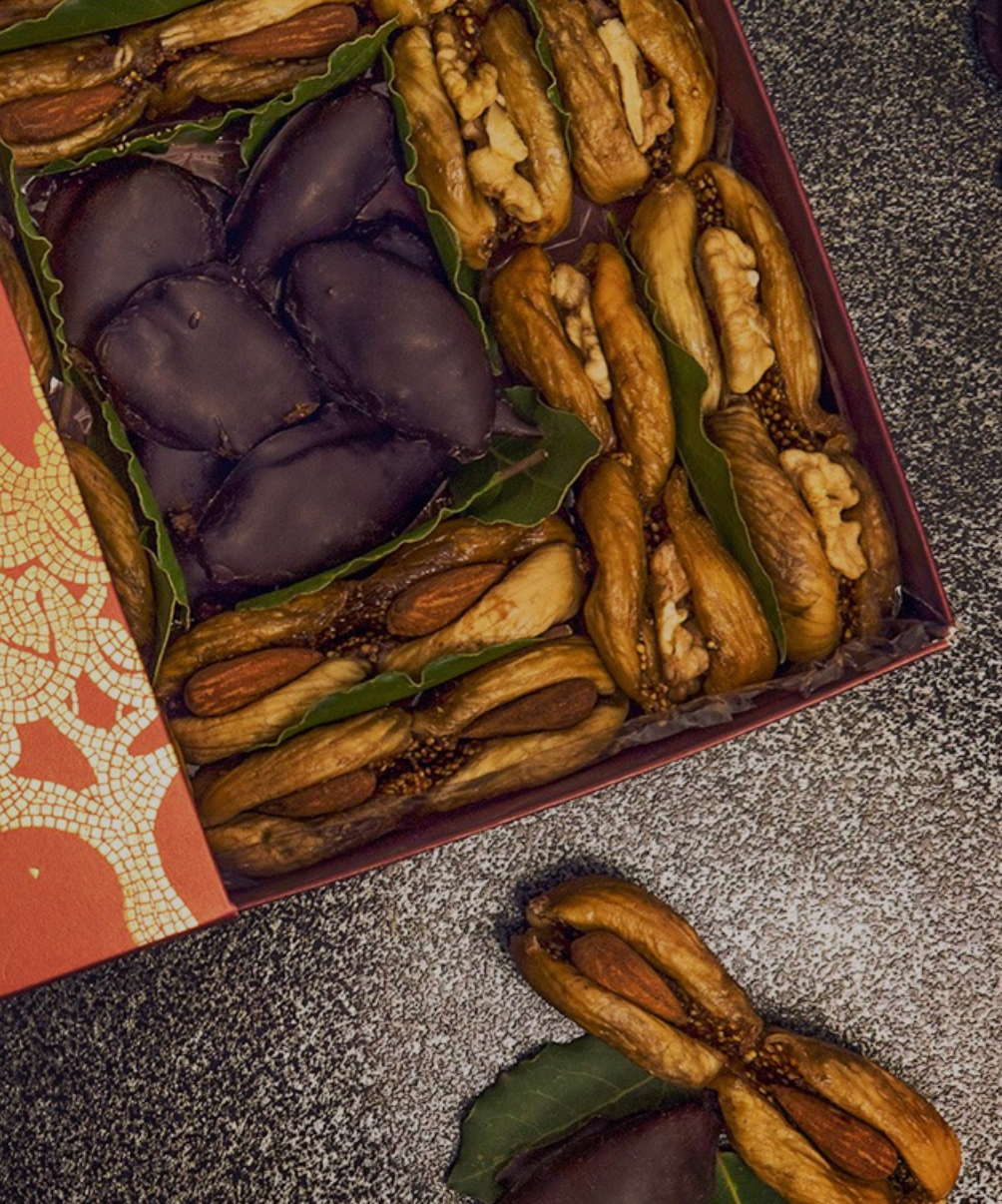 Geschenkbox Kimi Feigen mit Mandel, Walnuß und Schokolade 180 g, Lieferzeit: 3 - 5 Tage